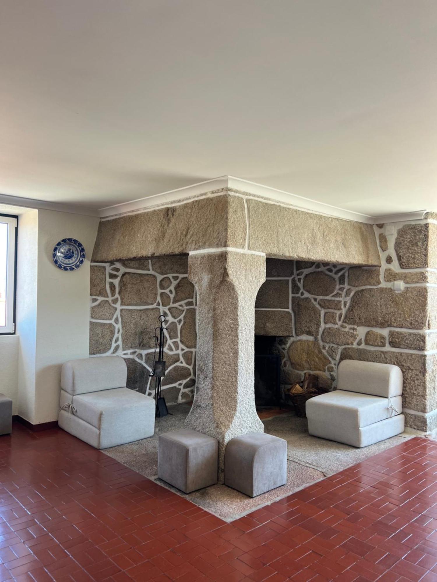 Casa De Lagarinhos Jacuzzi Spa Jogos Gym - Serra Da Estrela - Seia - Gouveia Gouveia  Buitenkant foto